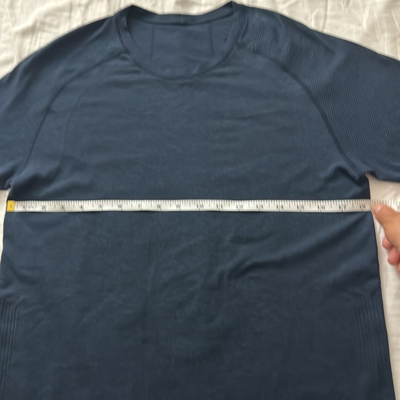 Lululemon Mens Metal Vent Tech Short Shirt (Mineral Blue) , HEMMED Size Small - Picture 2 of 6